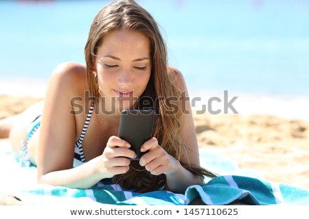 Stockfoto: Trand · - · Jonge · Vrouw · Ontspannen · In · Bikini · Met · Boek