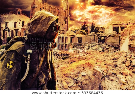 Zdjęcia stock: Post Apocalyptic Survivor In Gas Mask