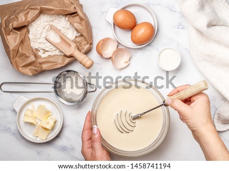 Foto stock: Milk Eggs And Salt