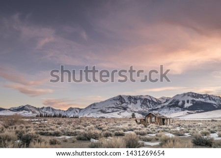 Stock photo: Abandoned House In Highway 395