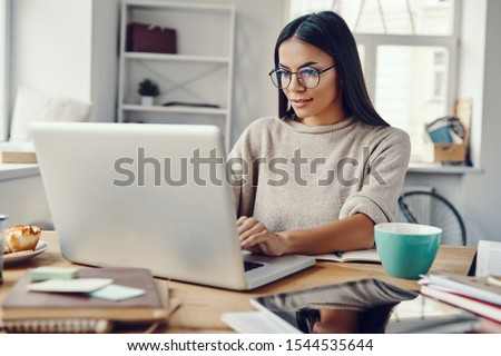 Stockfoto: Woman Working On A Laptop