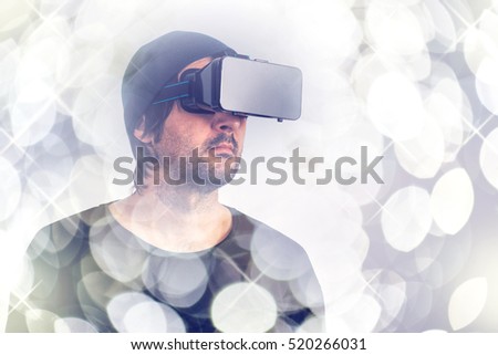 Foto stock: Male Actor In Virtual Reality Environment Wearing Vr Goggles