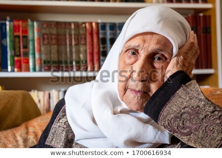 Сток-фото: Arab Old Womenrelax