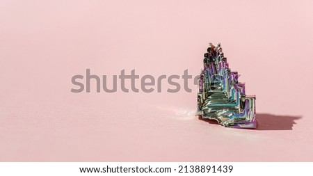 Foto stock: Bismuth Rainbow Metal Quartz