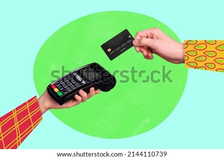 Foto stock: Hand Swiping Credit Card On Pos Terminal Retro