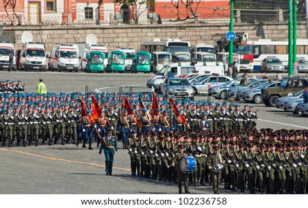 Foto stock: Soldiers During The Drill On The Square