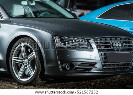 Сток-фото: Gray Audi S8 Tuning