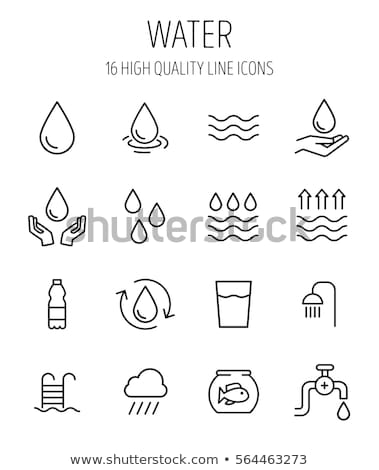 Foto stock: Faucet With Water Drop Line Icon