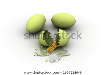 Foto stock: Egg And Heart Filled Pill