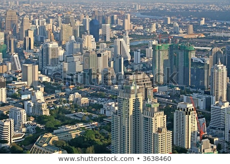 Foto d'archivio: View Across Bangkok Skyline Showing Office Blocks And Condominiu