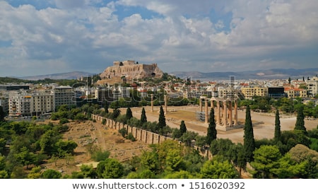 Foto d'archivio: Pillars Of Ancient Zeus Temple