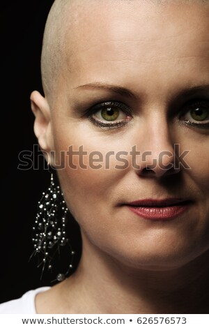 Beautiful Middle Age Woman Cancer Patient Shaving Hair Zdjęcia stock © Artush