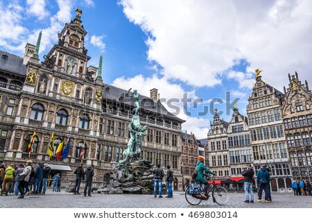 Foto stock: Antwerp Grote Markt Old Houses And Monumental Fountain Sculpture Belgium Flanders