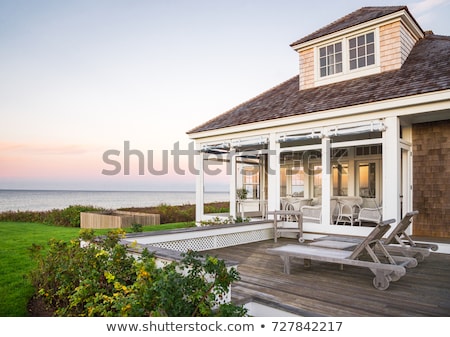 [[stock_photo]]: Beach House