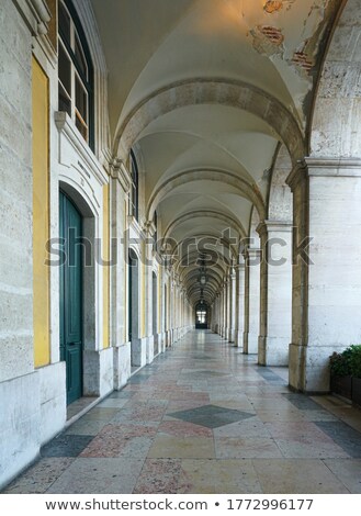 Stok fotoğraf: Diminishing Columns