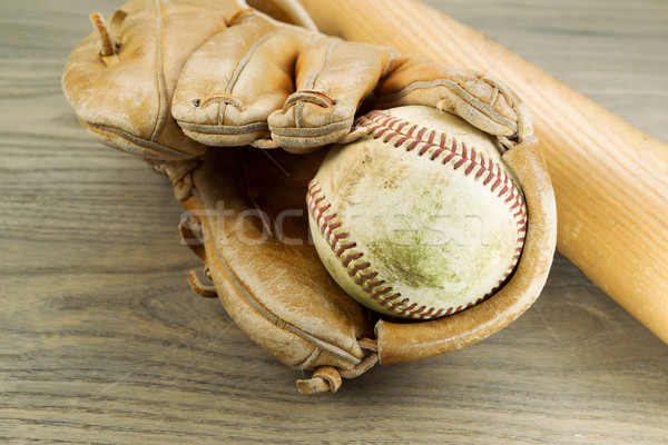 öreg baseball felszerlés közelkép vízszintes fotó Stock fotó © tab62