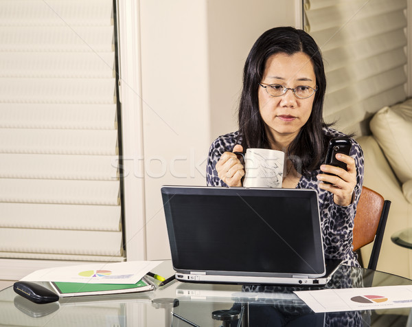 Travaux un message bureau à domicile maturité femmes jour [[stock_photo]] © tab62