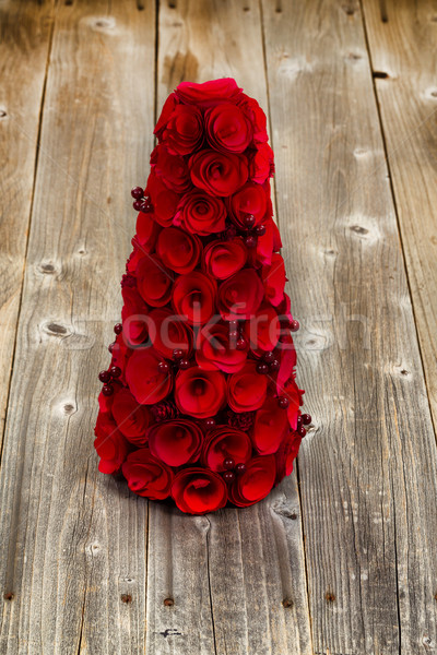 Rojo árbol de navidad bayas rústico madera Foto stock © tab62