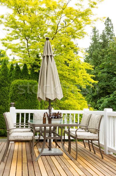 Koud bier outdoor patio tabel verticaal Stockfoto © tab62