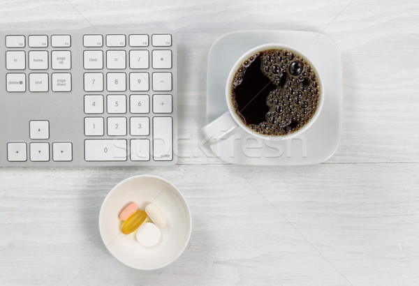 Morgen Kaffee Büro täglich Ergänzungen Computer-Tastatur Stock foto © tab62