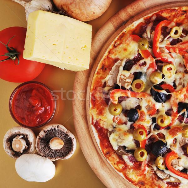 fresh baked pizza Stock photo © taden