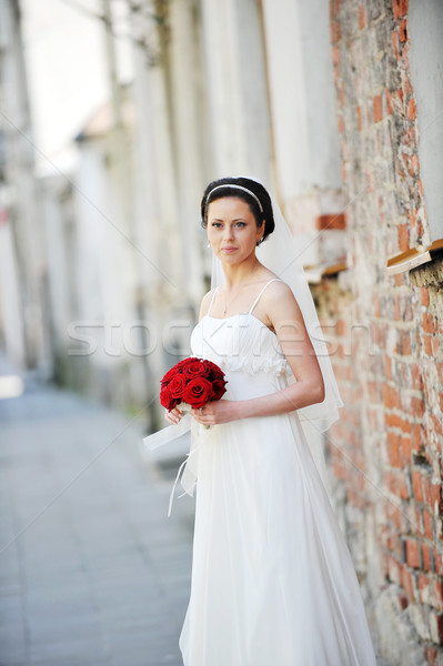 Sposa vecchio muro di mattoni donne bellezza vita Foto d'archivio © taden