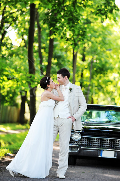 Stockfoto: Bruid · bruidegom · bruiloft · paar · auto · huwelijksceremonie