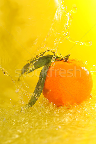 Mandarijn water spatten Geel groene Stockfoto © taden