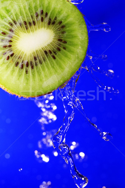 água kiwi gotas de água fatia natureza fruto Foto stock © taden