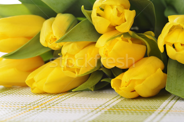 Giallo tulipani bouquet fresche tavola Pasqua Foto d'archivio © taden