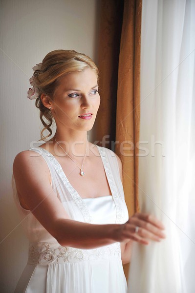 Hermosa novia elegante vestido blanco habitación moda Foto stock © taden