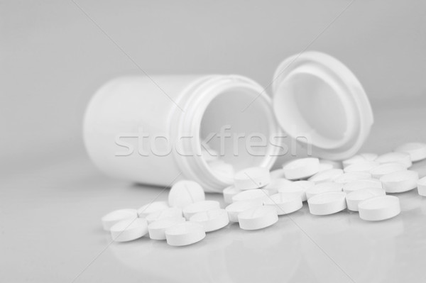 Fehér nyitva recept üvegek orvos csoport Stock fotó © taden