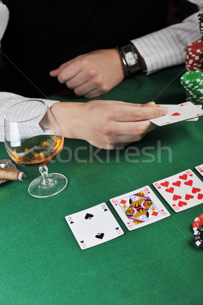 Foto d'archivio: Carta · giocare · uomo · seduta · tavola · carte · da · gioco