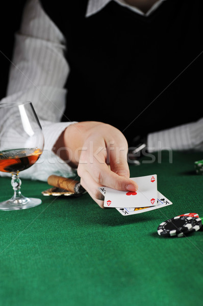 [[stock_photo]]: Carte · jouer · homme · séance · table · cartes · à · jouer