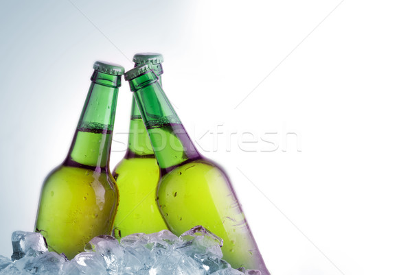 Foto stock: Verde · botellas · cerveza · vidrio · bebidas · caída
