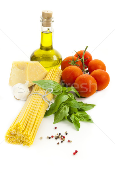 Stok fotoğraf: Malzemeler · İtalyan · pişirme · zeytinyağı · fesleğen · domates