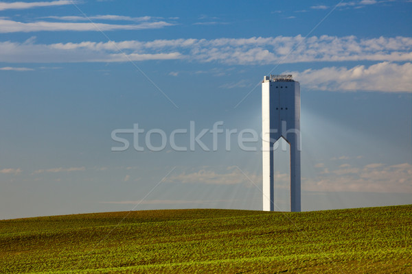 Solare torre raggi potere cielo blu verde Foto d'archivio © Taiga