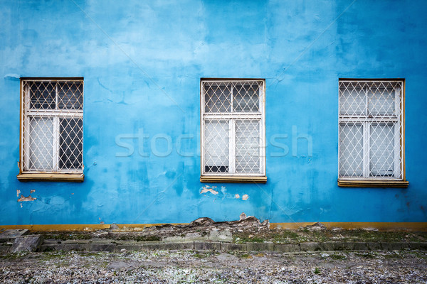 Foto stock: Tres · Windows · azul · pared · edad · casa