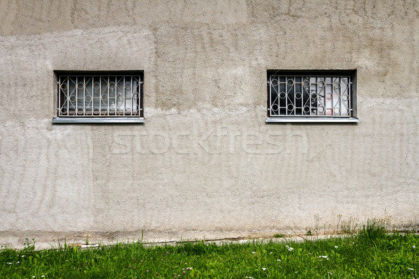 Konkrete Wand zwei Fenster Boden Architektur Stock foto © Taigi