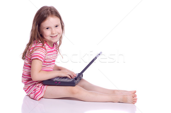 Stok fotoğraf: Sevimli · kız · dizüstü · bilgisayar · küçük · kız · oturma · bilgisayar