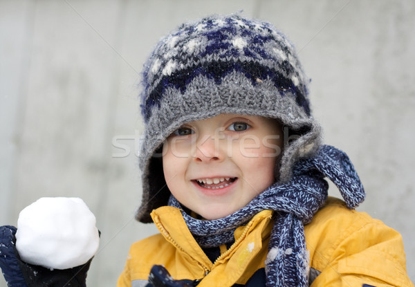 Primeiro neve excitação bonitinho pequeno menino Foto stock © Talanis