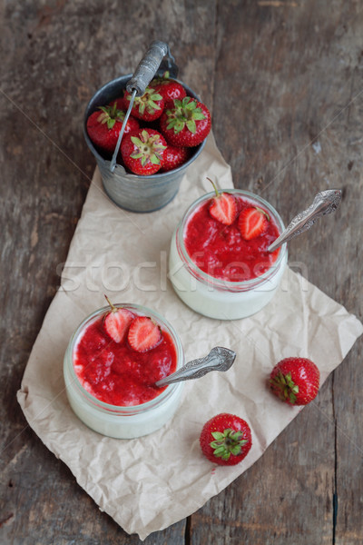 [[stock_photo]]: Yogourt · confiture · sauce · verre · seau · fraîches