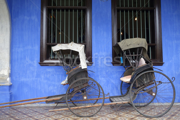Vechi triciclu conac albastru stilou Malaezia Imagine de stoc © tang90246
