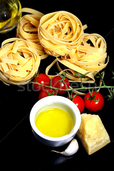 Tradicional comida italiana tagliatelle ingredientes pasta como Foto stock © tannjuska