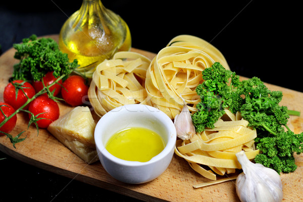 [[stock_photo]]: Traditionnel · nourriture · italienne · ingrédients · pâtes · comme