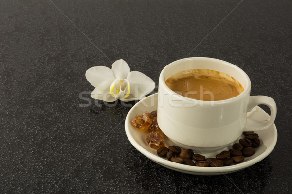 Foto stock: Xícara · de · café · branco · orquídea · preto · copo · café