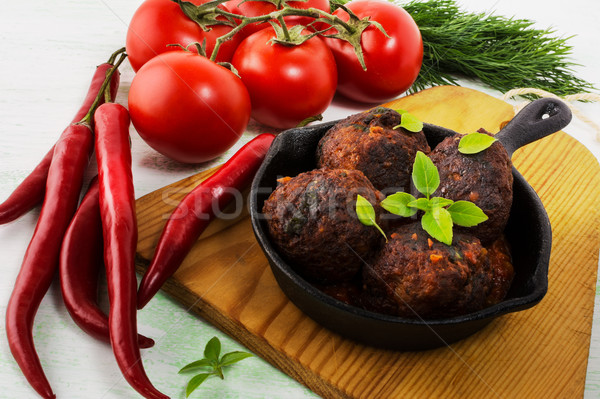 Stock fotó: Grillezett · húsgombócok · chilipaprika · felszolgált · BBQ · barbecue