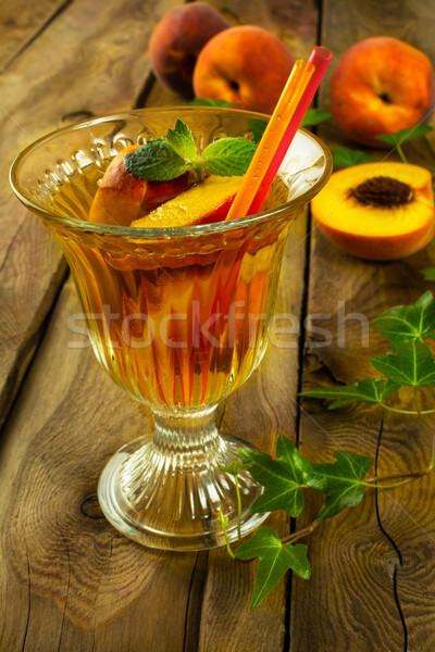 Erfrischend Tee Pfirsiche trinken eisgekühlt Grüntee Stock foto © TasiPas