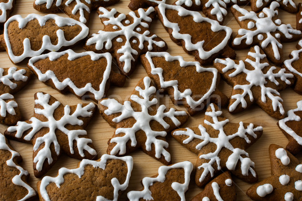 Christmas piernik wisienką świetle żywności Zdjęcia stock © TasiPas