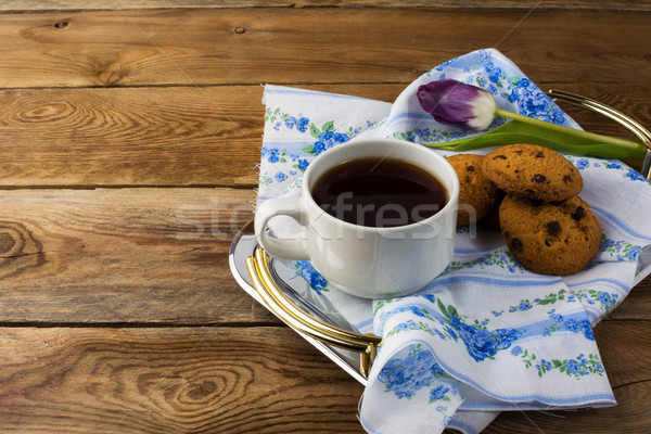 Kubek herbaty cookie taca śniadanie słodkie Zdjęcia stock © TasiPas